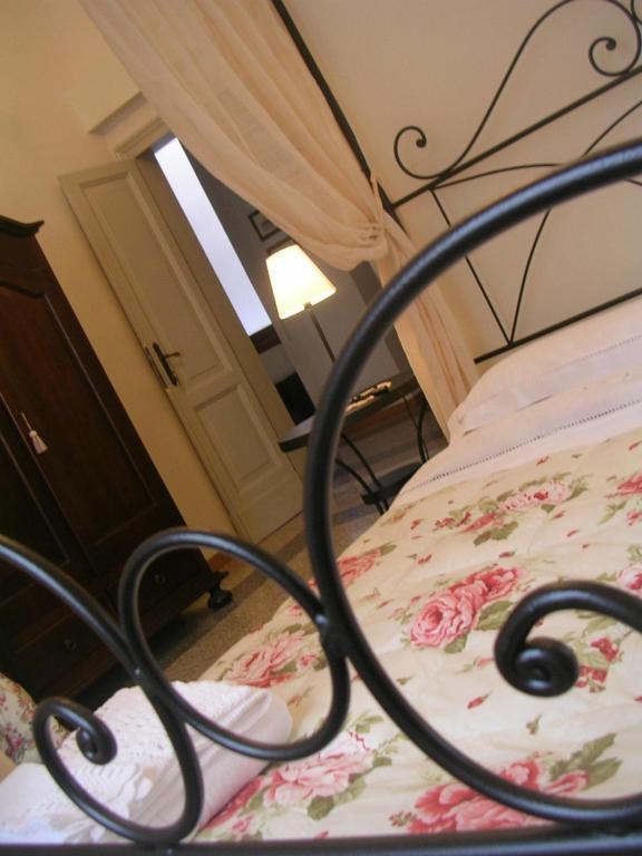 Ascoli Antica B&B Асколи-Пичено Экстерьер фото